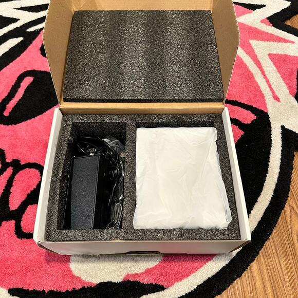 Wielio 1080P Projector – 12000 Lumen 4K Portable Home Video WiFi & Bluetooth - Picture 9 of 10